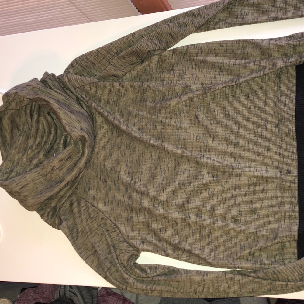 Long sleeve tube neck